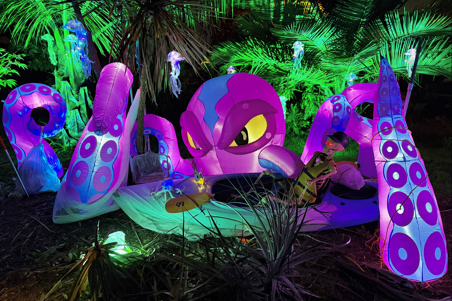 ALL TENTACLES ON DECK!